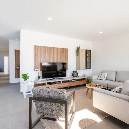 Olivia - By Smarthomes וילה